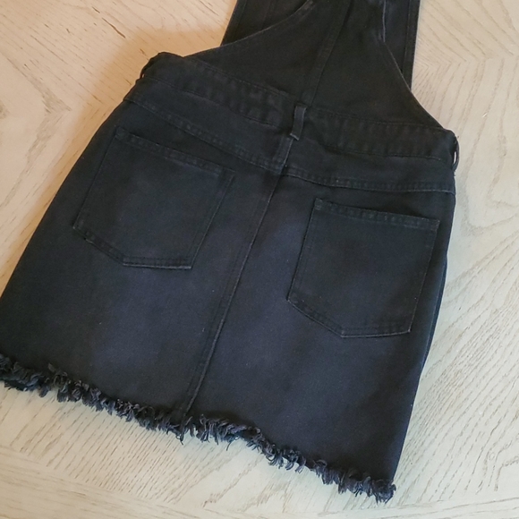 🆕️ black Jean overall skirt - Picture 5 of 5